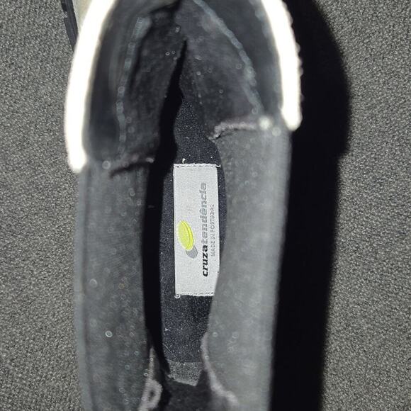 Cruza Tendencia Suede Lug Sole Chelsea Boots NWOT‎ - Picture 5 of 5